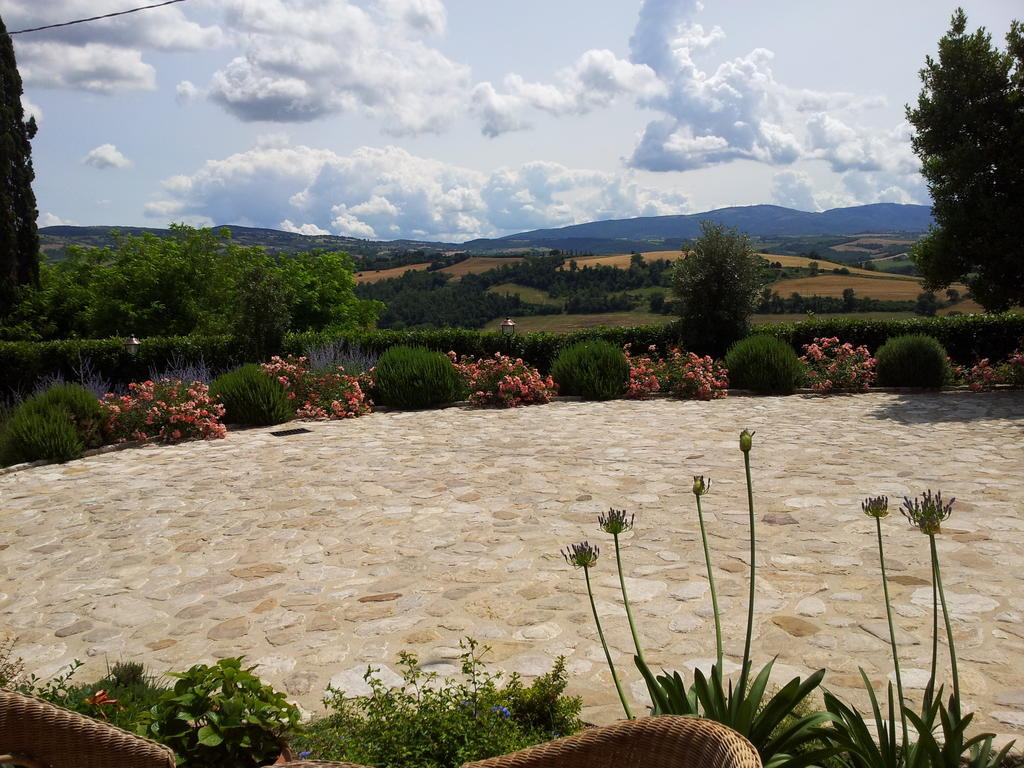Agriturismo La Torraccia Todi Eksteriør bilde