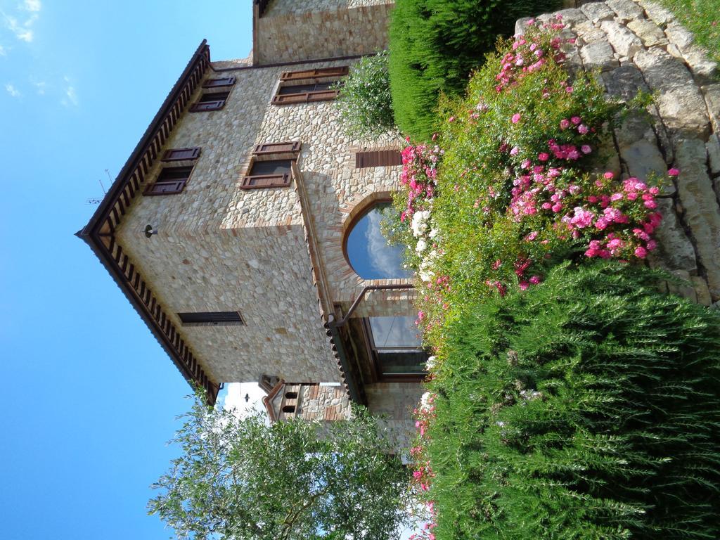Agriturismo La Torraccia Todi Eksteriør bilde