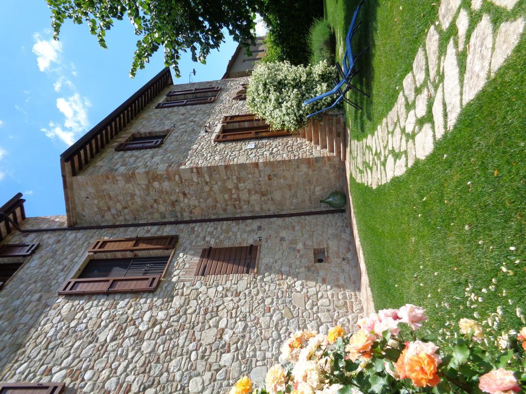 Agriturismo La Torraccia Todi Eksteriør bilde