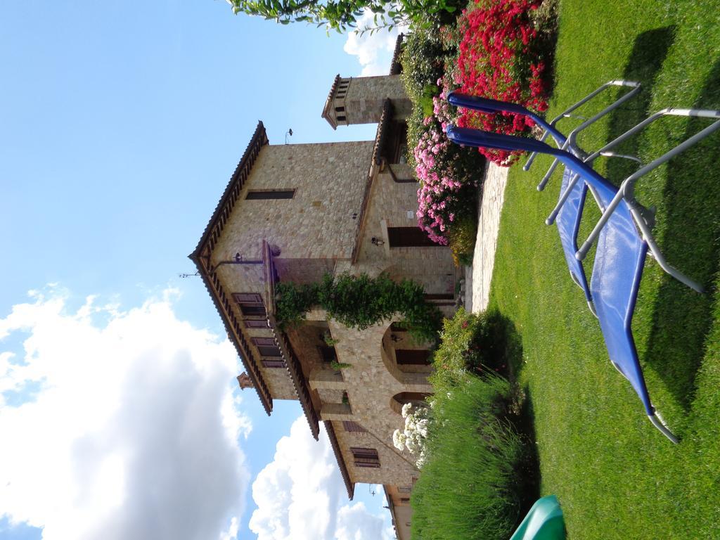 Agriturismo La Torraccia Todi Eksteriør bilde